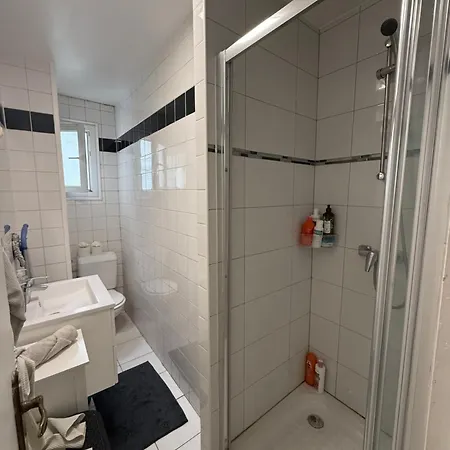 Apartment Chaleureux Dans Le Coeur De Paris